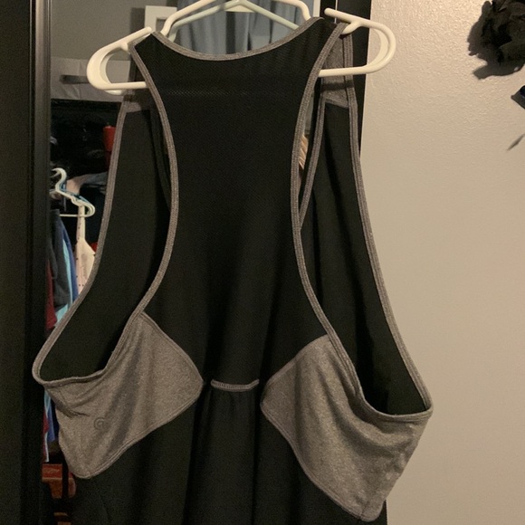 2X Champion Workout Tank - Picture 3 of 4